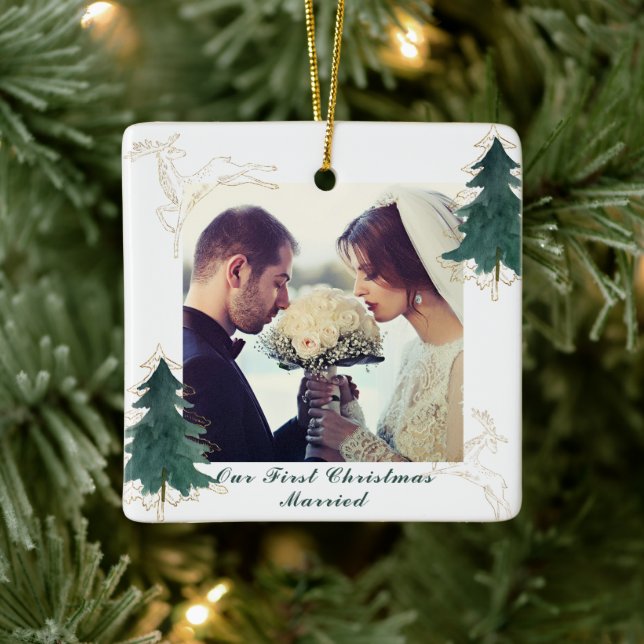 Vit Elegant Vattenfärgsfärg Träd Vår första jul Julgransprydnad Keramik (Träd)