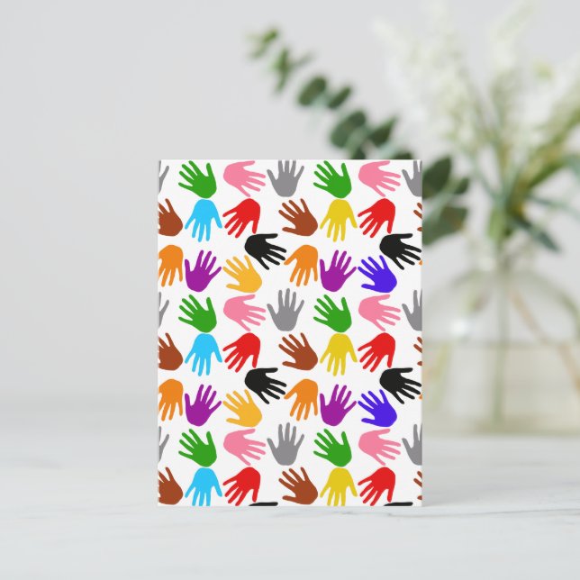 Vit färgrik handavtrycksmönsterdesign  vykort (Stående Fram)