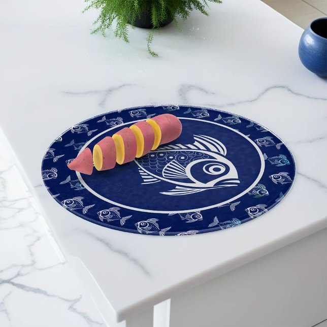 Vit fisk i djupa blåhavet (Skapare uppladdad)