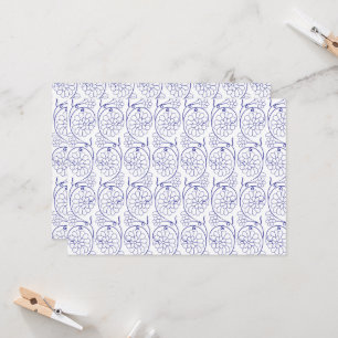 Vit förpackning papper med en subtil, upprepad pla inbjudningar
