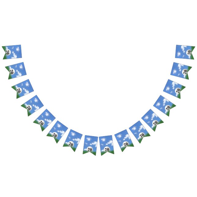 vit golf boll i gräs i 70:e födelsedagsfesten vimplar (Alla)