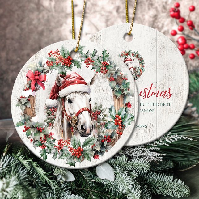 Vit grått-häst, blåsbär och andträ julgransprydnad keramik (White grey horse Christmas holly berry wreath wood Ceramic Ornament)