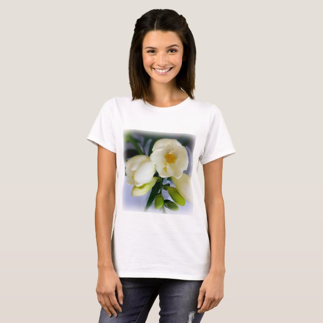 vit gult freesia t shirt (Hel framsida)