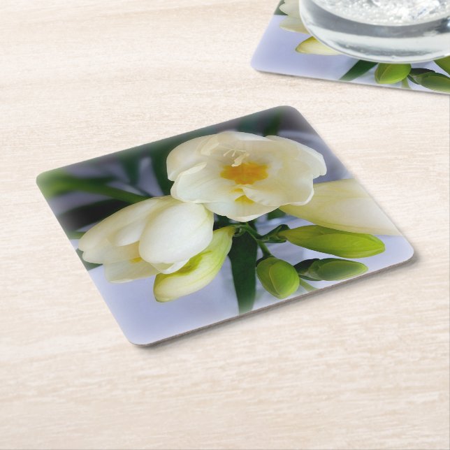 vit gult freesia underlägg papper kvadrat (Vinklad)