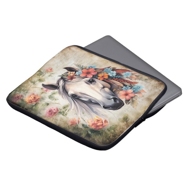 Vit häst i blommor. laptop fodral (Framsida topp)