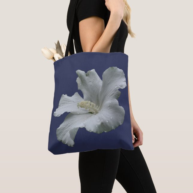 Vit Hibiskusblomma  Tygkasse (Närbild)