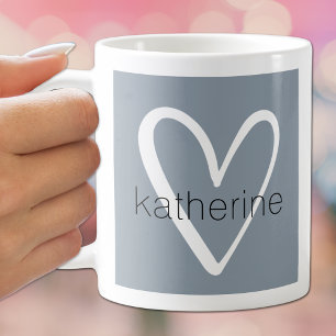 Vit hjärta på Dusty Blue Monogram Kaffemugg