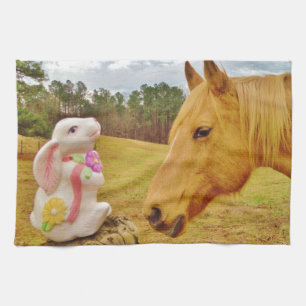 Vit kanin och Gult Horse Kökshandduk