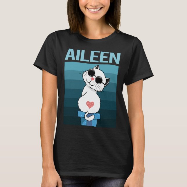 Vit katt - Aileen Namn T Shirt (Framsida)