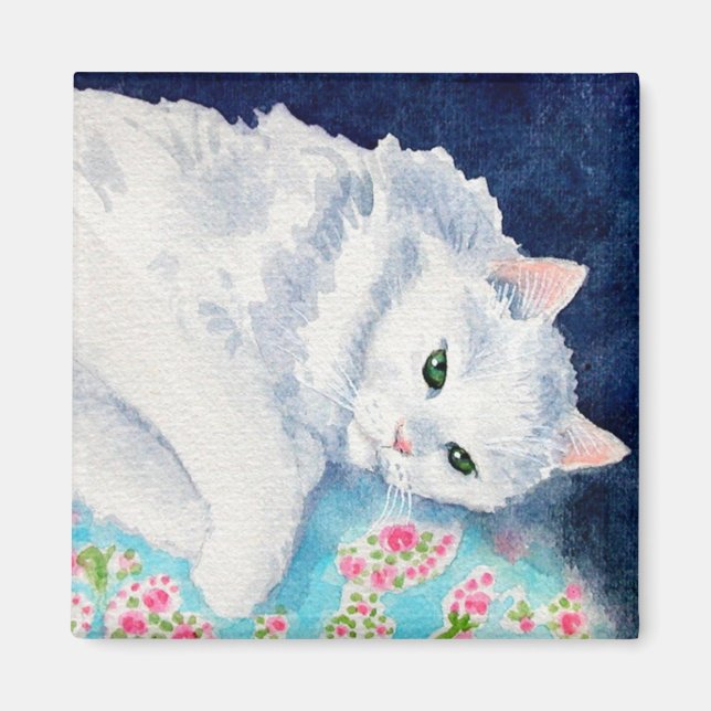 Vit katt på blommigt quilt magnet (Framsidan)