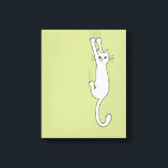 Vit Katt på med Klo funny Canvastryck<br><div class="desc">Vild och Crazy White Cat Holding på Klo. Lägg till lite roligt i ditt livsrum med det här lustiga kattunge älskare art. Gör en underbar gåva till kattfolk. En originell design ©Jenn Kay.</div>