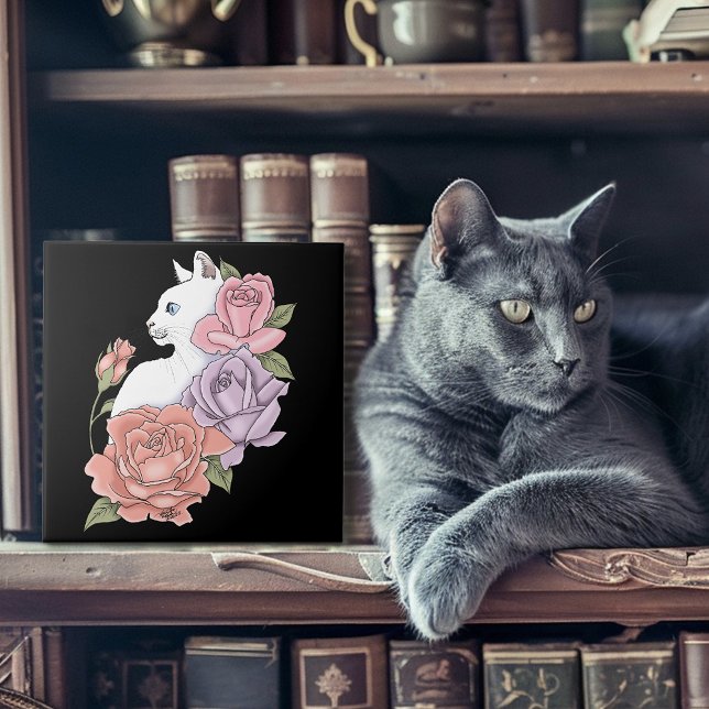 Vit katt Pastell Blommig Svart Romantisk Botanisk Kakelplatta (Skapare uppladdad)