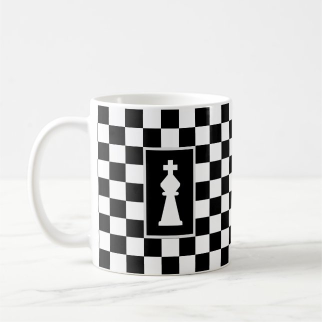 Vit kung på svart & vit schack-kaffe kopp (Vänster)