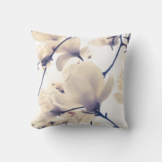 VIT MAGNOLIA BLOMMOR KUDD KUDDE (Framsida)