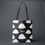 Vit moln Mönster Personlig Black Tote Bag Tygkasse<br><div class="desc">Vita moln Mönster Personlig Black Tote Bag. Det finns vita moln på svart bakgrund i kallt och vismiskt över hela utskriften. Den här väskan kan vara personlig,  perfekt som en barndusch eller som en gåva.</div>