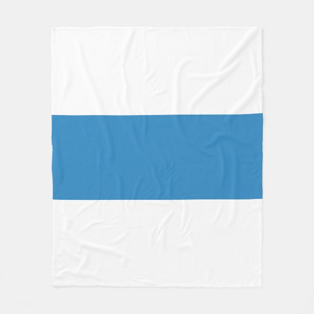Vit och kunglig pastellblå stapeldesign fleecefilt (Framsidan)