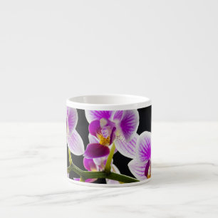 Vit och lila orchid espressomugg