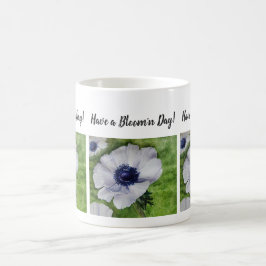 Vit och marin vattenfärgsblomma kaffemugg