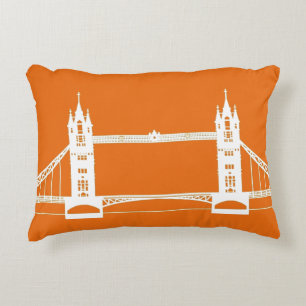 Vit och orange siluett av London Bridge Prydnadskudde