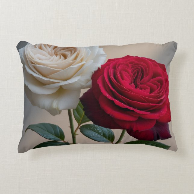 Vit och röd rosen hem dekorativ kudde (Framsidan)