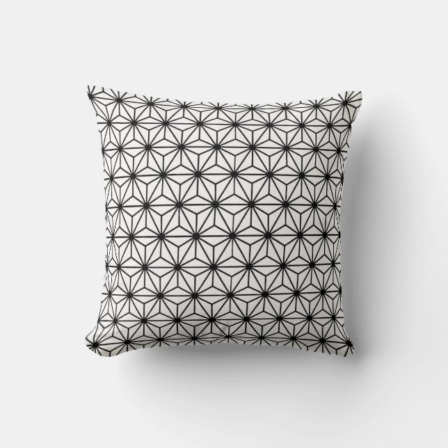 Vit och svart Art Deco stilmönster med trianglar Kudde (Framsida)