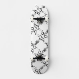 Vit och svart spegelvänd man HAMbWG Skateboard