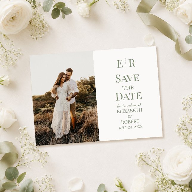 Vit & Olivgrön Monogram Foto Save the Date-Kort Inbjudningar (White & Olive Monogram Photo Save the Date Card on a  table with white flowers)