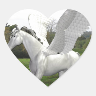Vit Pegasus i ett fält Hjärtformat Klistermärke