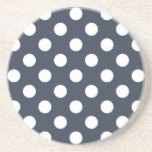 Vit polka dots på blått grått underlägg sandsten<br><div class="desc">Vit polka dots på blått grått</div>