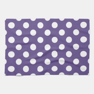 Vit polka dots på ultraviolett kökshandduk