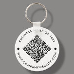 Vit | QR-kodnyckelkedja för Business Anpassningsba Nyckelring<br><div class="desc">QR-nyckelkedja för anpassade med minimal vit bakgrund. Om du vill skapa en ny QR-kod på designen lägger du till webbadressen eller mediehandtaget för social i funktionen Anpassa den här mallen.</div>