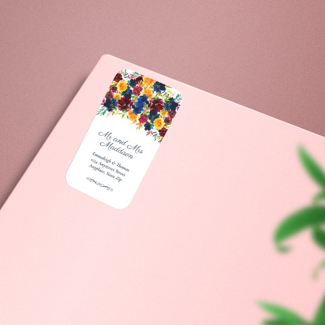 Vit Returadress för Blommigt med ljusfärgsfärg Adressetikett (Skapare uppladdad)