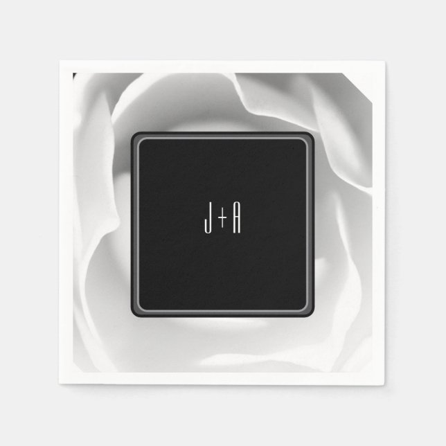 Vit ros | Blommigt för elegant på svart Pappersservett (Framsidan)