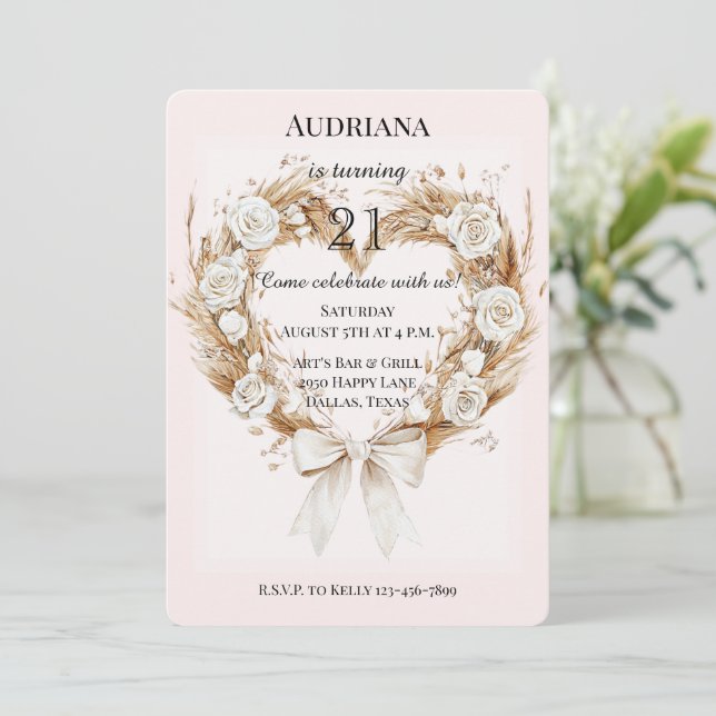 Vit ros Blommigt Heart Bow Birday Inbjudningar (Stående Fram)