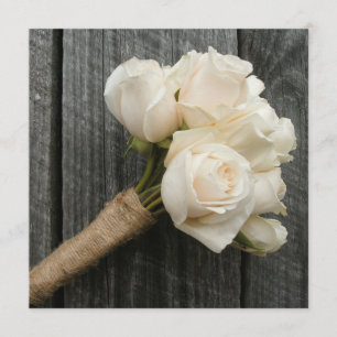 Vit ros Bouquet & Barnwood Wedding bjudande Inbjudningar