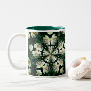 Vit ros Flower Kaleidoscope Art Två-Tonad Mugg