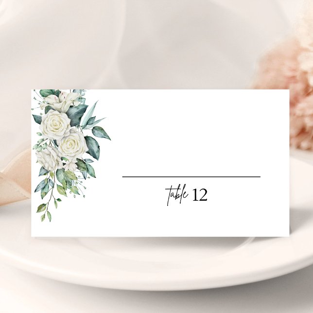 Vit Ros Greenery Bröllop Vikt Placeringskort Kort (White rose greenery folded place card guides guests with elegance and a personal touch.)