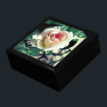 Vit ros Jewelry Keepsakébox Minnesask<br><div class="desc">Vit ros med rosa center på mörk lämnar utskrift på platta. Överväger du en speciell gåva till någon? Du behöver inte vara hantverkare eller konstnär. Ett foto på din semester, studenten, födelsedag, pension, uppvärmning av hus osv. fungerar bra. Att lägga till ett speciellt meddelande skapar mer än en gåva -...</div>