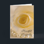 Vit ros och pärlsympati kort<br><div class="desc">Låt dina kära veta att de är i dina tankar när de går förlorade med elegant Vit ros och Pearls Sympathy Card. Anpassa den med din egen personliga anteckning inuti om du vill. Det här blommigten för anpassningsbar av klass innehåller ett nära makrofoto av vit ros blommar och vitpärlhalsband.</div>
