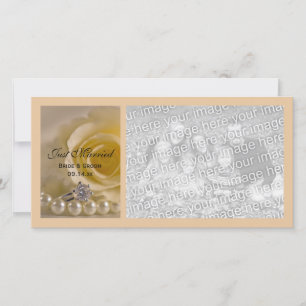 Vit ros och Pearls Ny gifta Meddelande