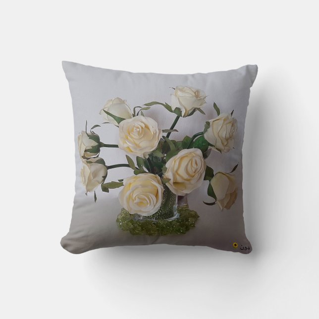 VIT ROS THROW CUSHION KUDDE (Framsida)