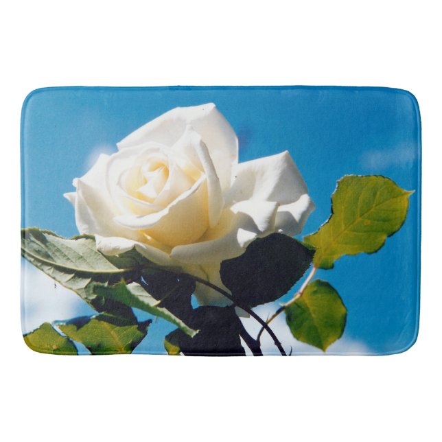 Vit ros under blå himmel badrumsmatta (Framsidan)