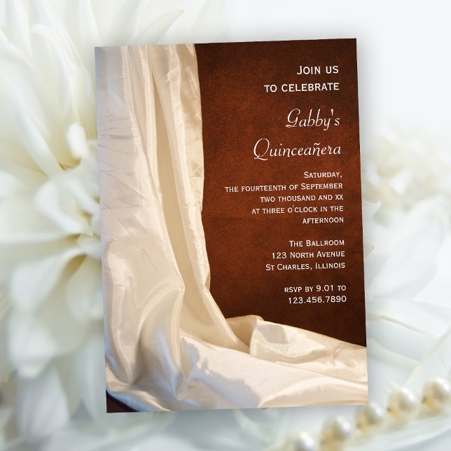 Vit satsning på Brown Quinceañera Party-inbjudan Inbjudningar (Skapare uppladdad)
