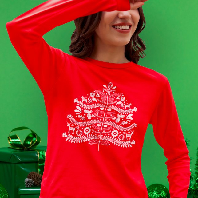 Vit skandinavisk folklig konst Nordisk julgran T Shirt (Skapare uppladdad)