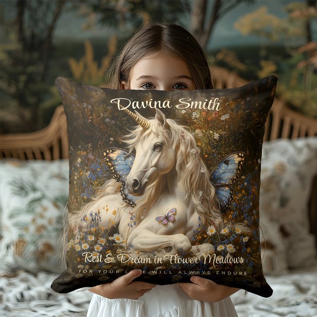 Vit Skog Enhörning Blå Fjäril Äng Blommig Kudde (Skapare uppladdad)