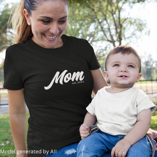 Vit Skript Etablerad Mamma T Shirt (Skapare uppladdad)