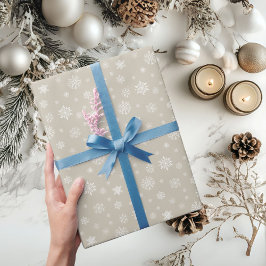 Vit snöflake-Helgdag Mönster jul på Beige Presentpapper