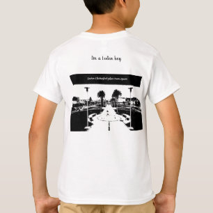 Vit t-shirt för en pojke