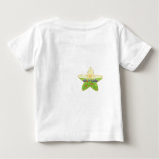 vit t-shirt tryckt med naturen