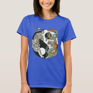 Vit tiger kontra grönt drake i yin Yang T Shirt